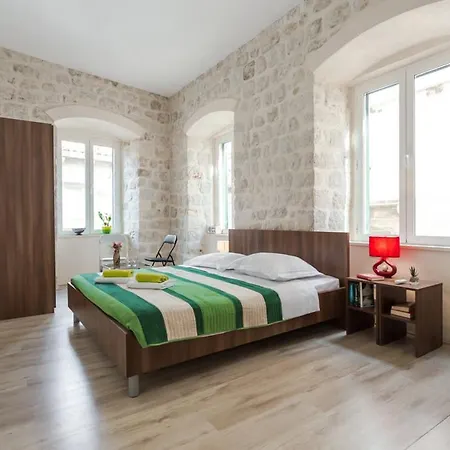 Konukevi Simply Chic 3*