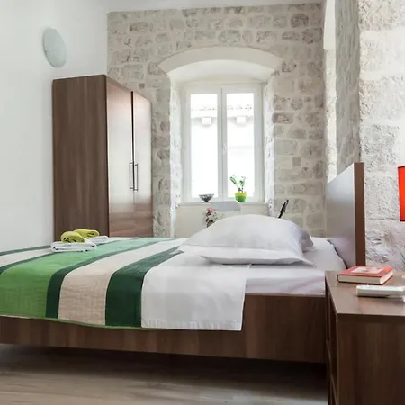 Simply Chic Ragusa